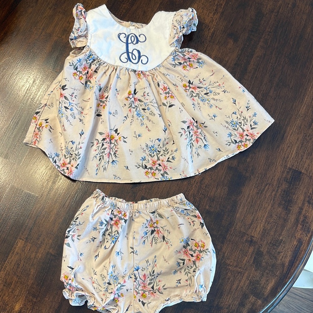 Monogrammed dress “C”